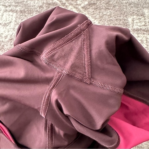 Lululemon Wake & Train 22” Crop Tight Black Satin Star Ruby - Picture 7 of 12